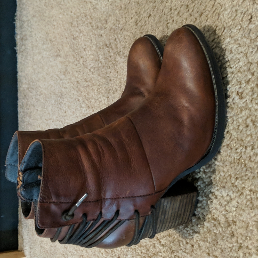 Steve Madden bootie